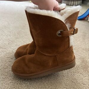 Koolaburra Tan Women’s Boots with Cream Lining Size 6